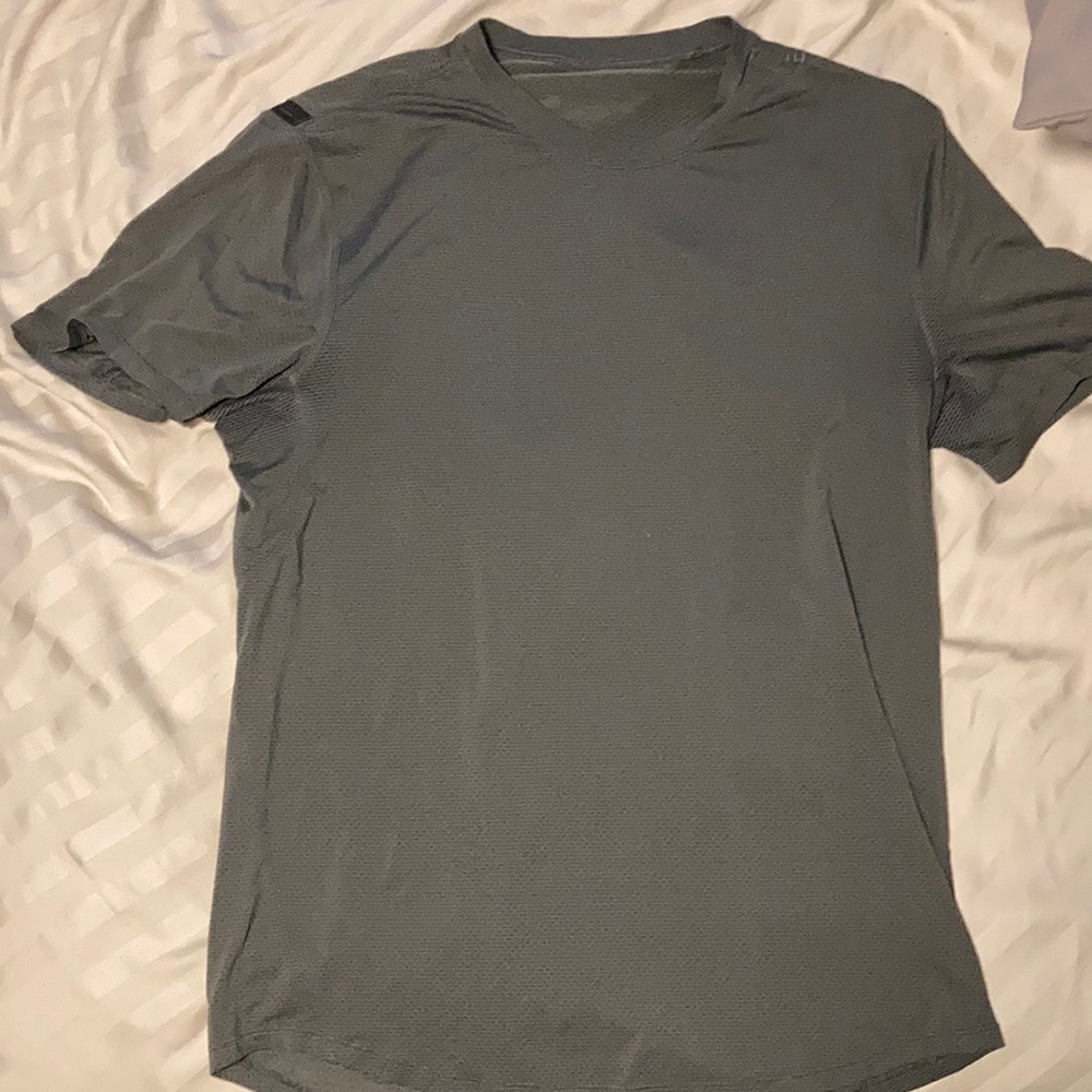 Lululemon shirt